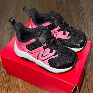 New Balance Kids' Black and Pink Sneakers